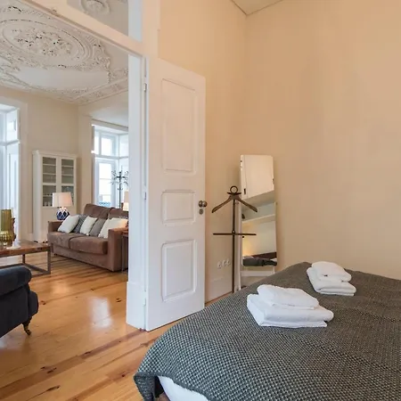Apartament Lovelystay - Cozy Duplex In Alfama