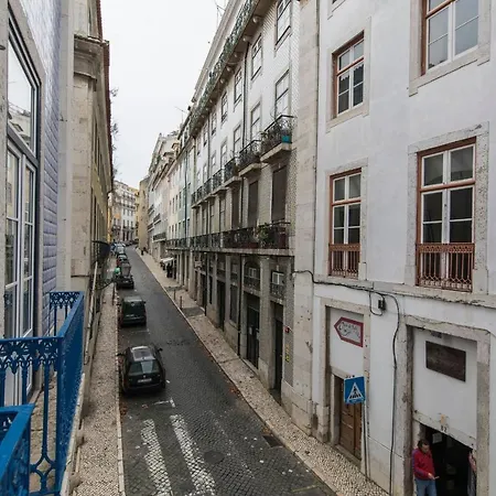 Apartament Lovelystay - Cozy Duplex In Alfama