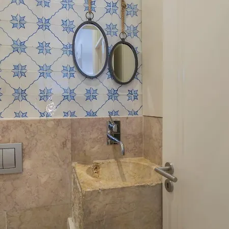 Apartament Lovelystay - Cozy Duplex In Alfama Lizbona