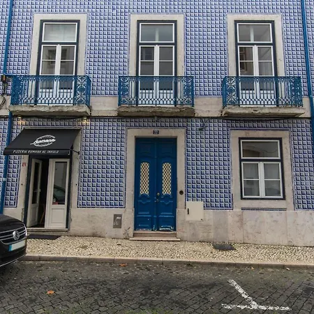 Lovelystay - Cozy Duplex In Alfama